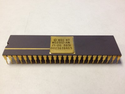 IC gold cap with gold legs.JPG