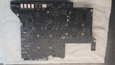 Apple Desktop MB Back.jpg