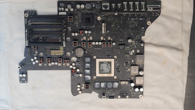 Apple Desktop MB Front.jpg